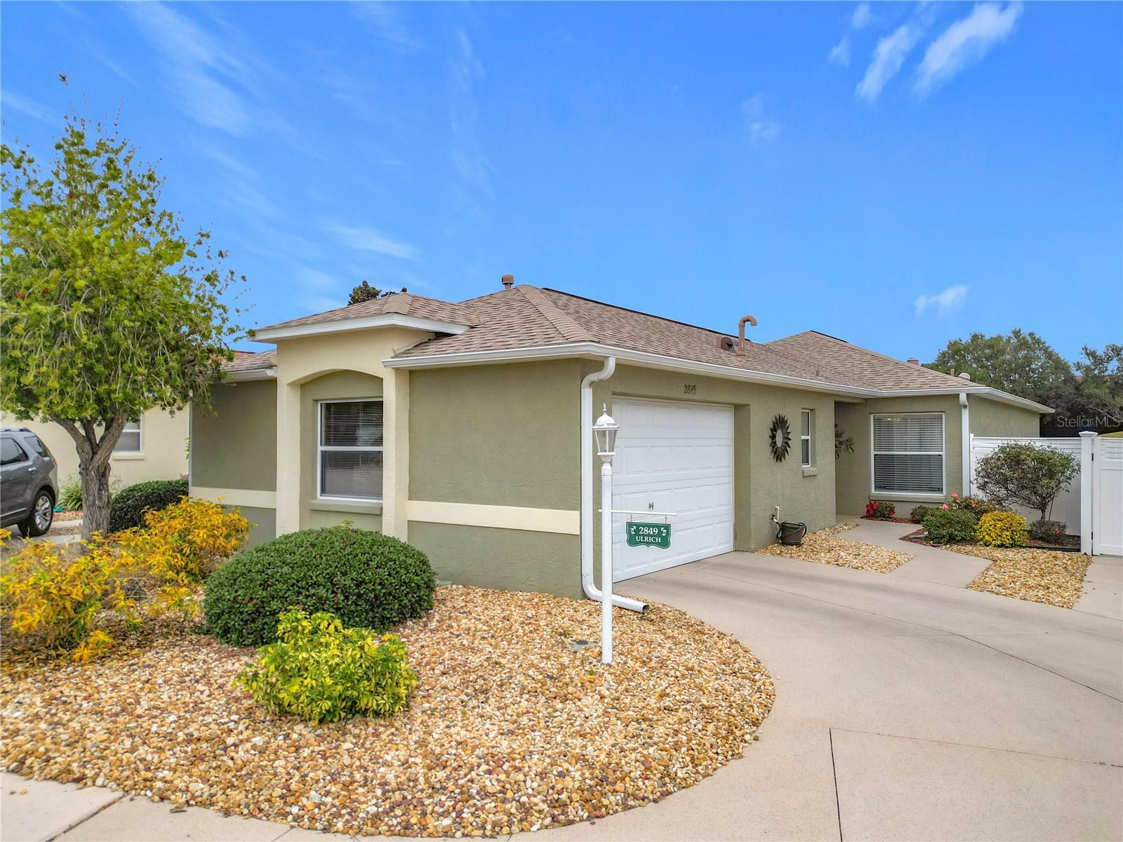 Property Photo: 2849 Leicester Terrace FL 32162
