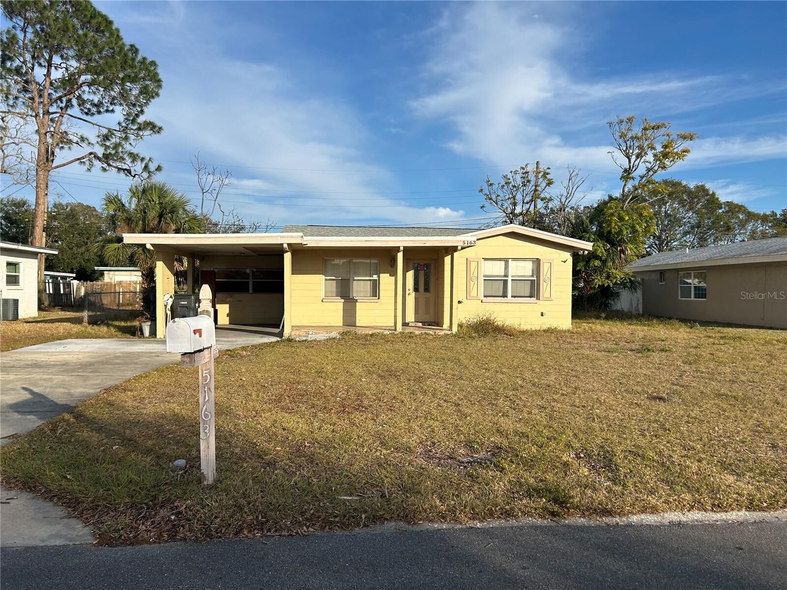 Property Photo:  5163 Jasmine Circle  FL 33714 