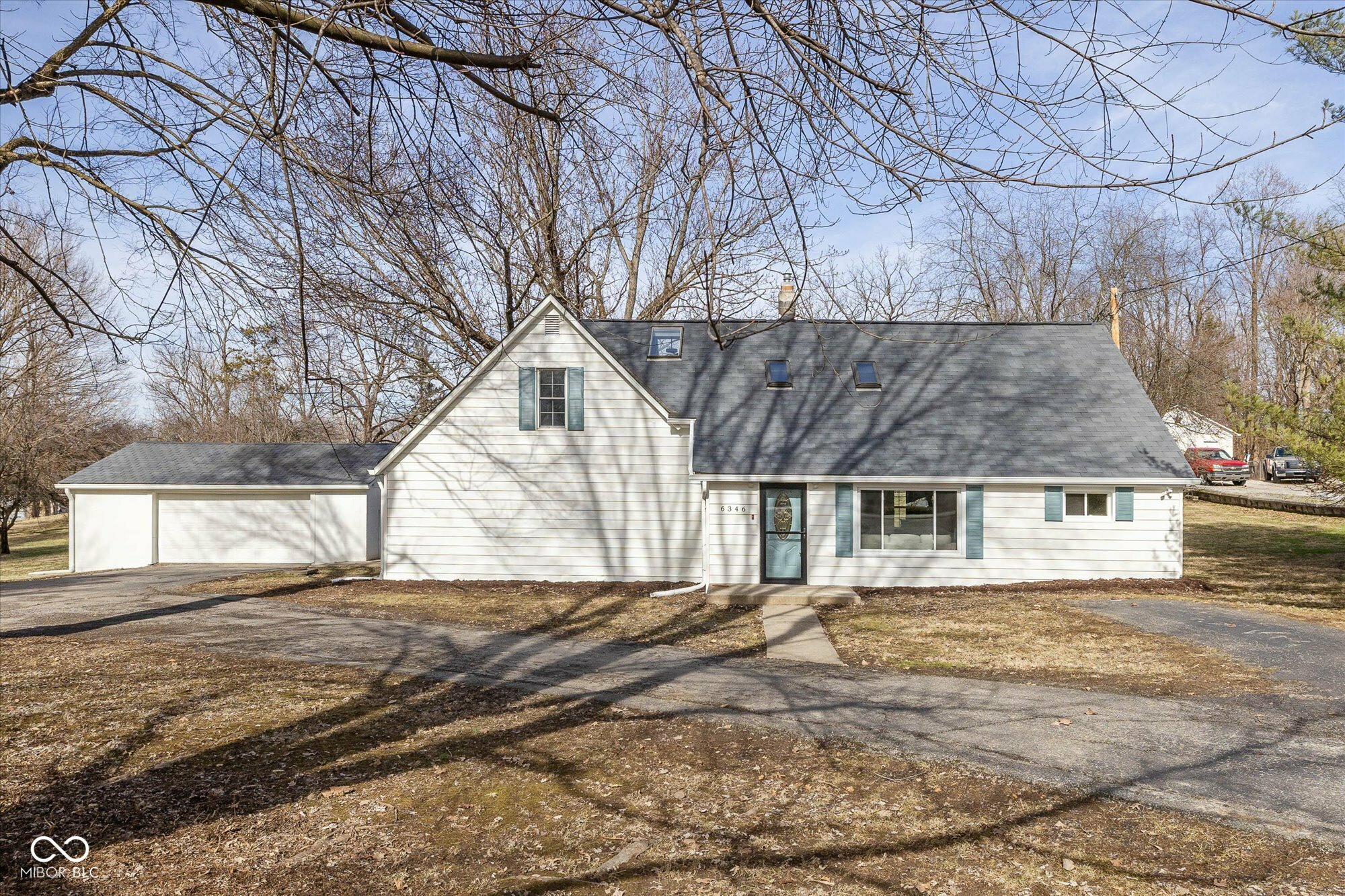 Property Photo:  6346 E County Road 100 S  IN 46123 