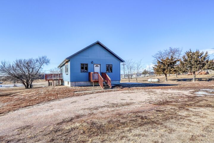 Property Photo:  103 Washington Avenue  SD 57559 