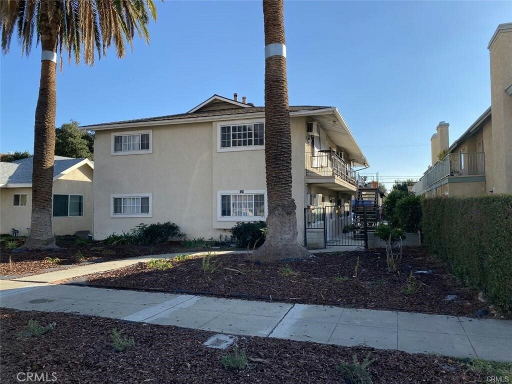 Property Photo: 124 Bonita Street C CA 91006