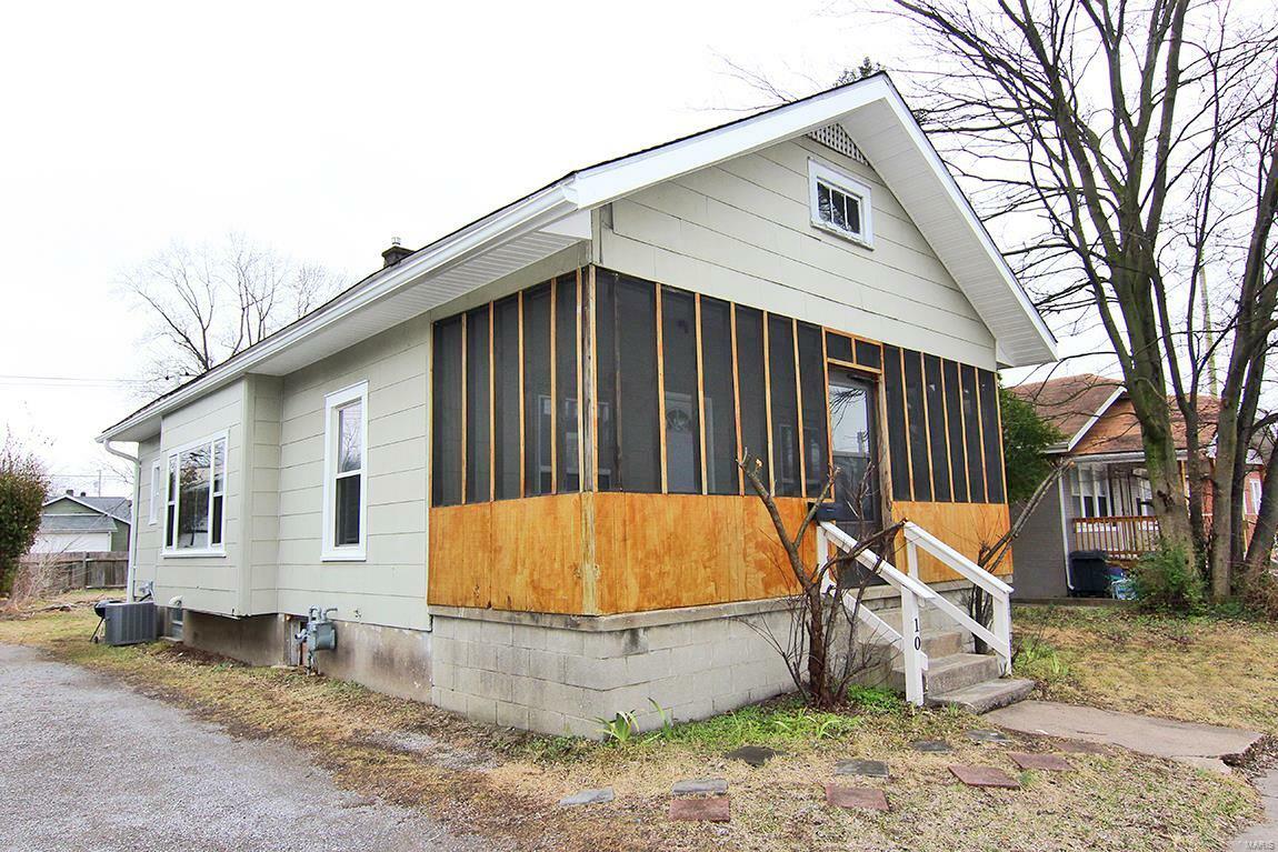 Property Photo:  10 N West End Boulevard  MO 63701 