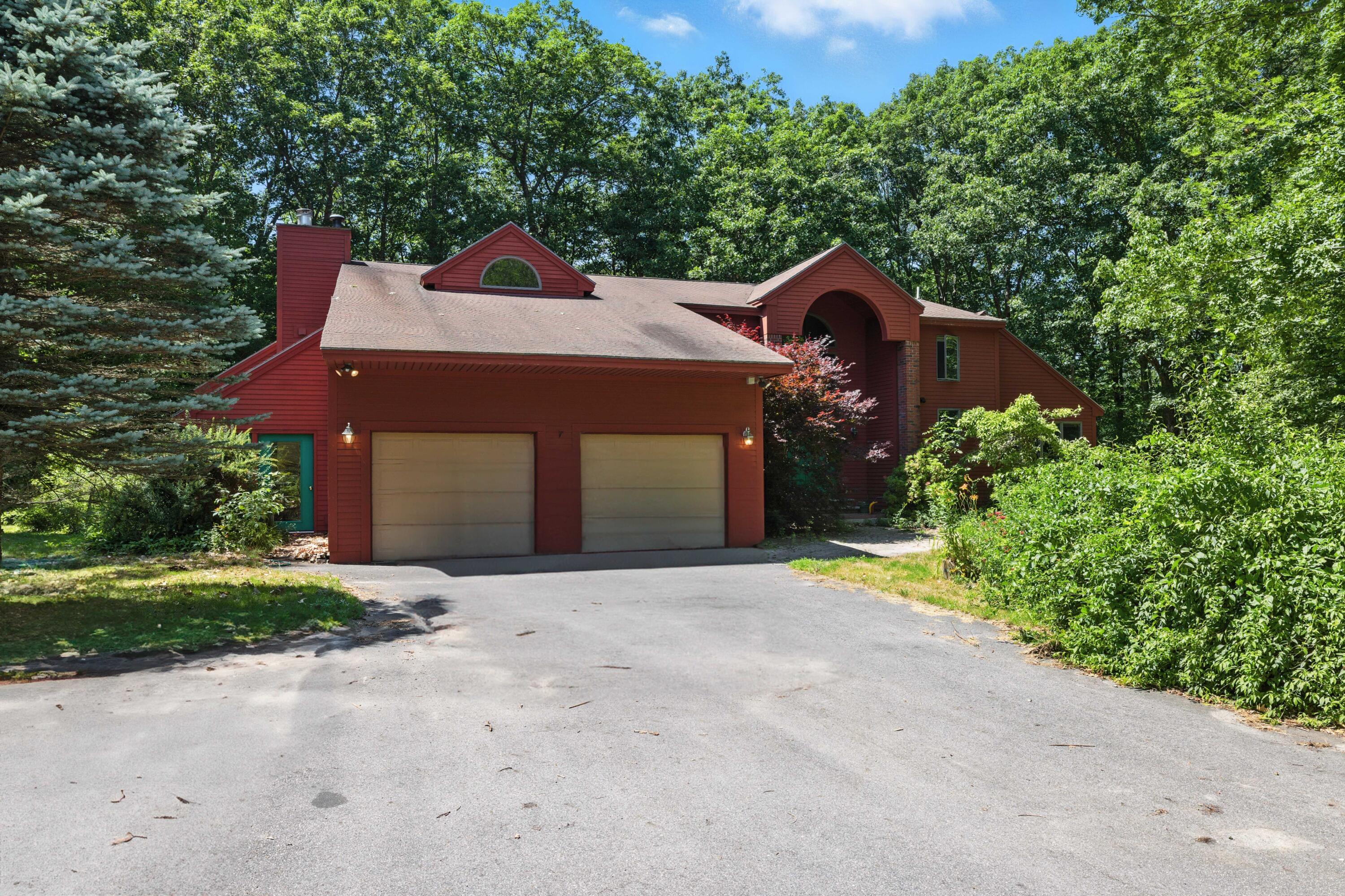 Property Photo: 33 Hillview Lane ME 04240