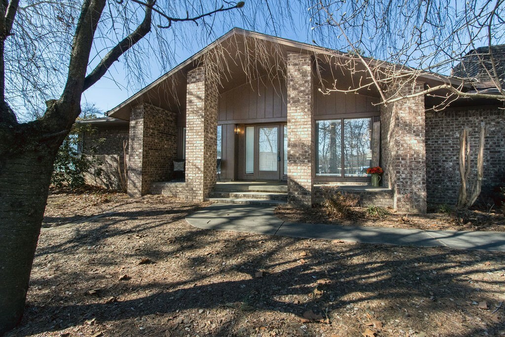 Property Photo:  216 Suttle Drive  AR 72764 