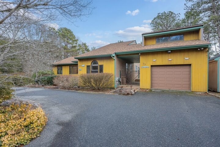Property Photo:  84 Overlook Circle  MA 02536 