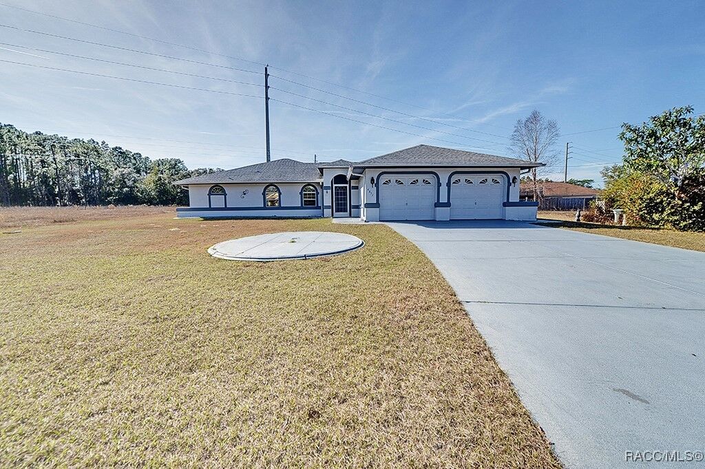 Property Photo:  9832 N Cortlandt Drive  FL 34434 