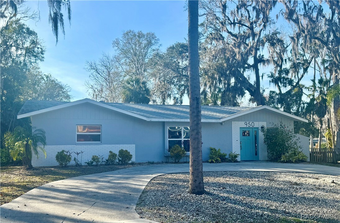 950 N Gardenview Terrace  Crystal River FL 34429 photo