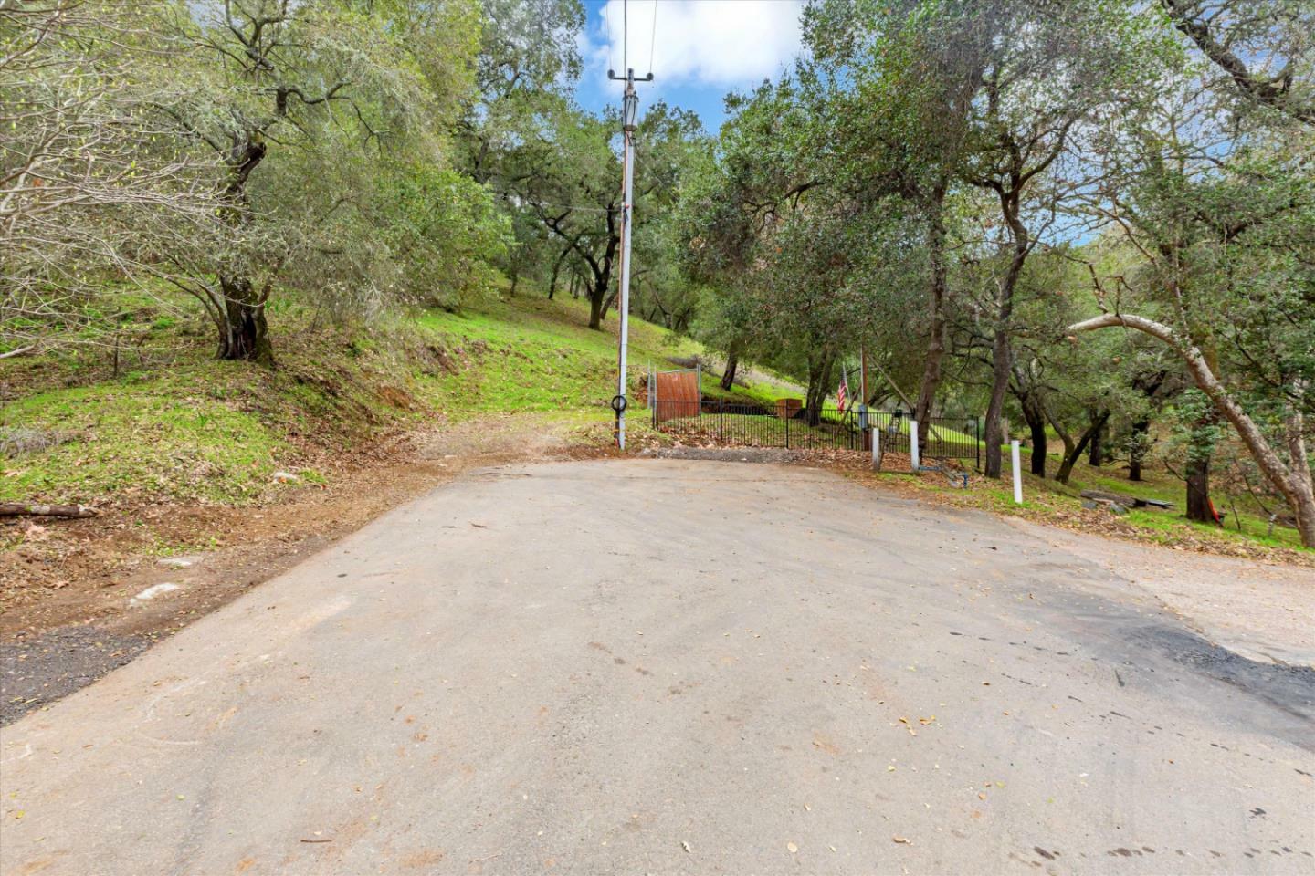 Property Photo:  3005 Tohara Way  CA 95037 