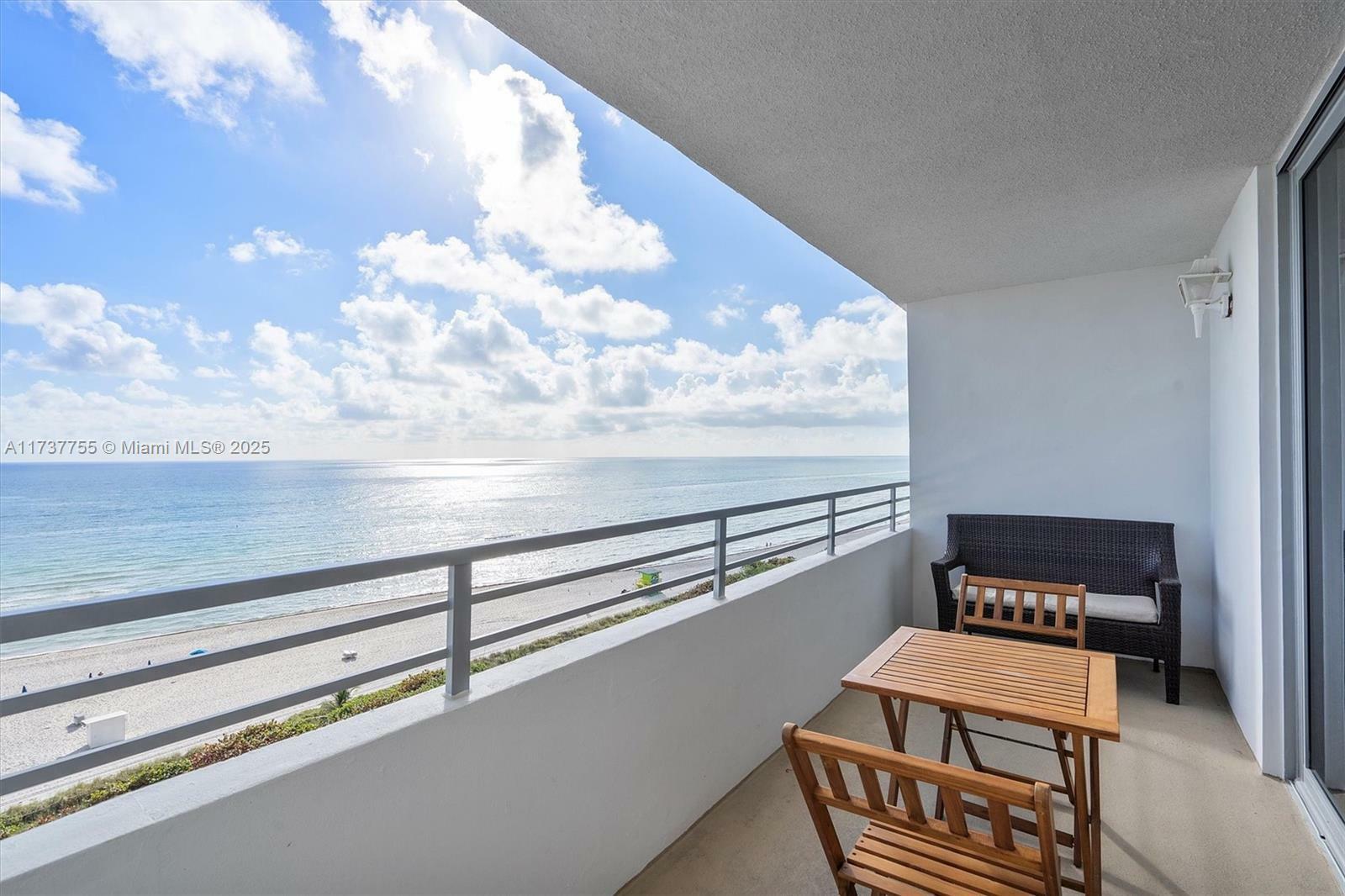 Property Photo:  5555 Collins Ave 11E  FL 33140 