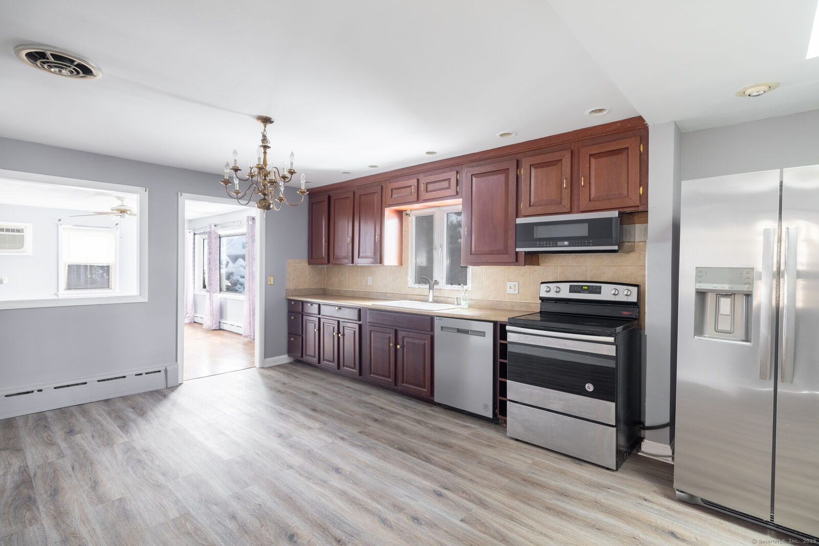 Property Photo:  79 Addison Street  CT 06708 
