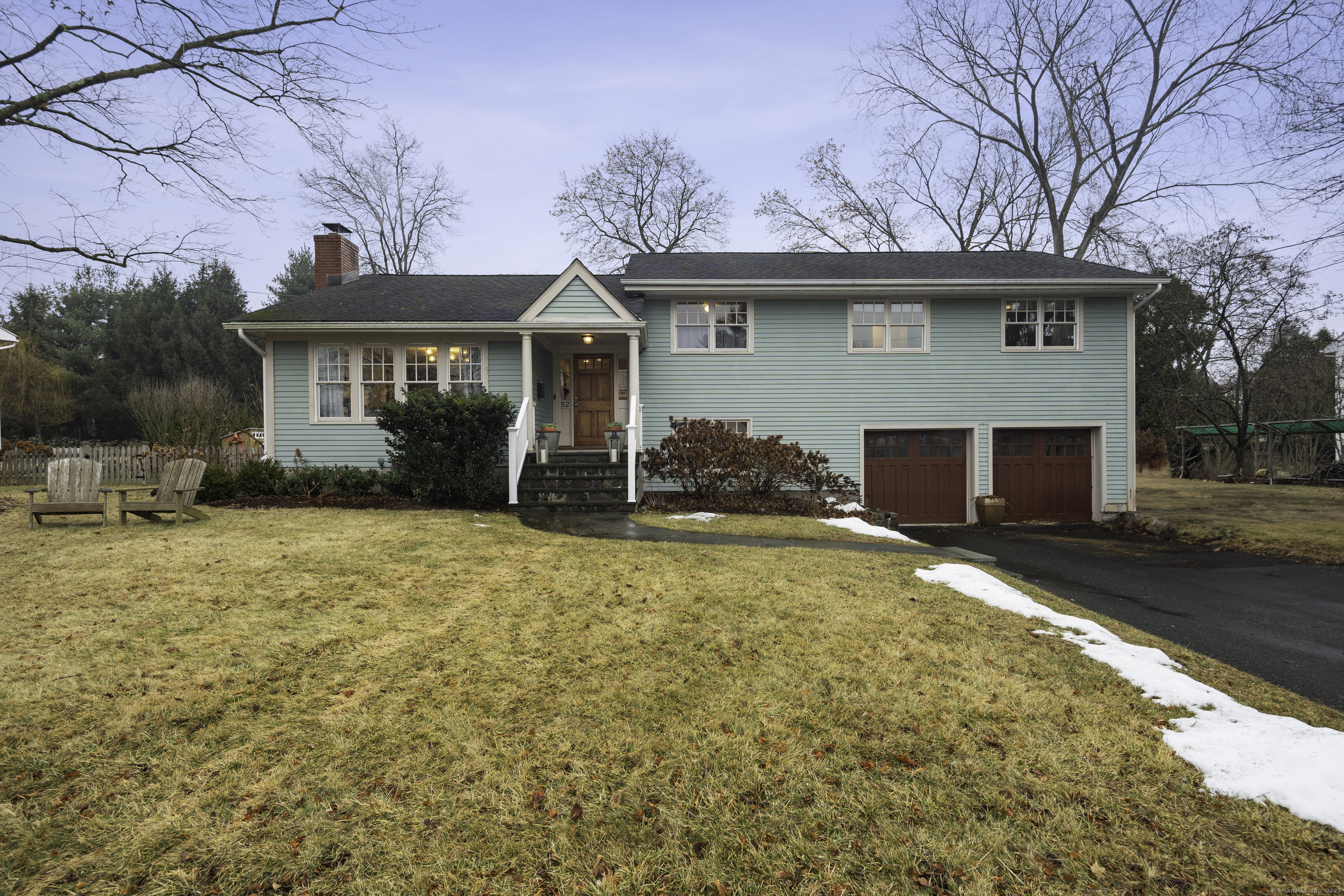 Property Photo:  52 Field Crest Road  CT 06840 