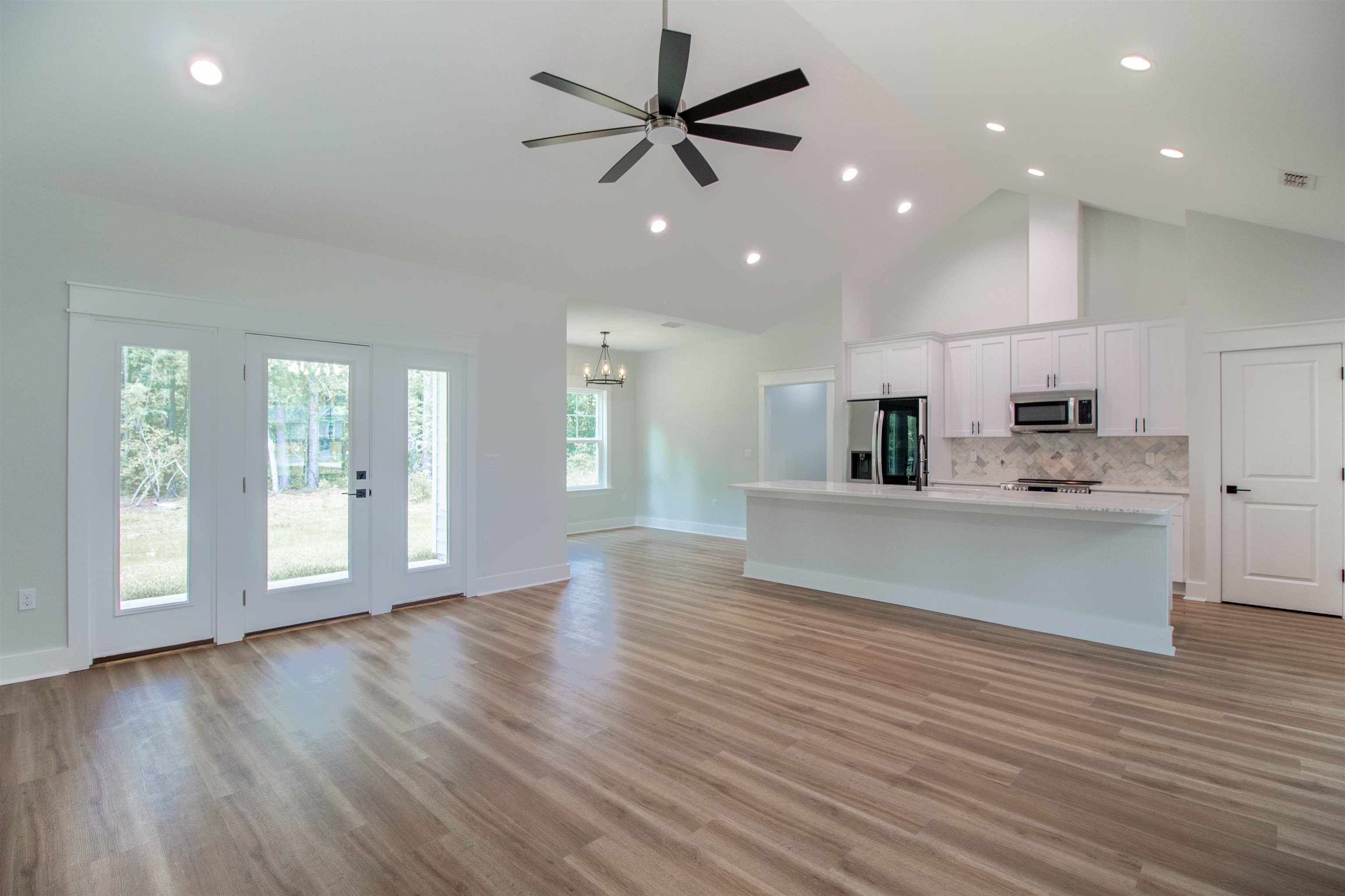 Property Photo:  143 Laurel Court  FL 32344 