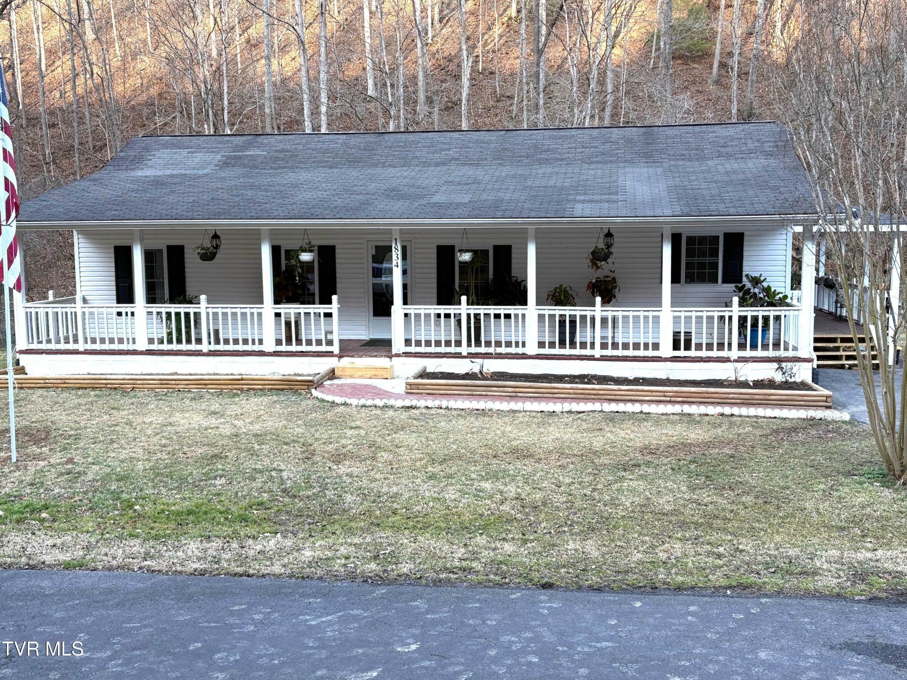 Property Photo:  1834 Bristol Highway  TN 37694 