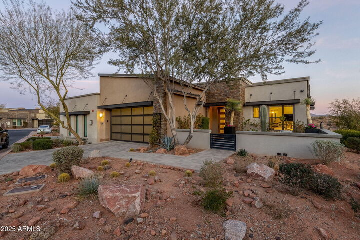 Property Photo:  15949 E Ridgestone Drive  AZ 85268
