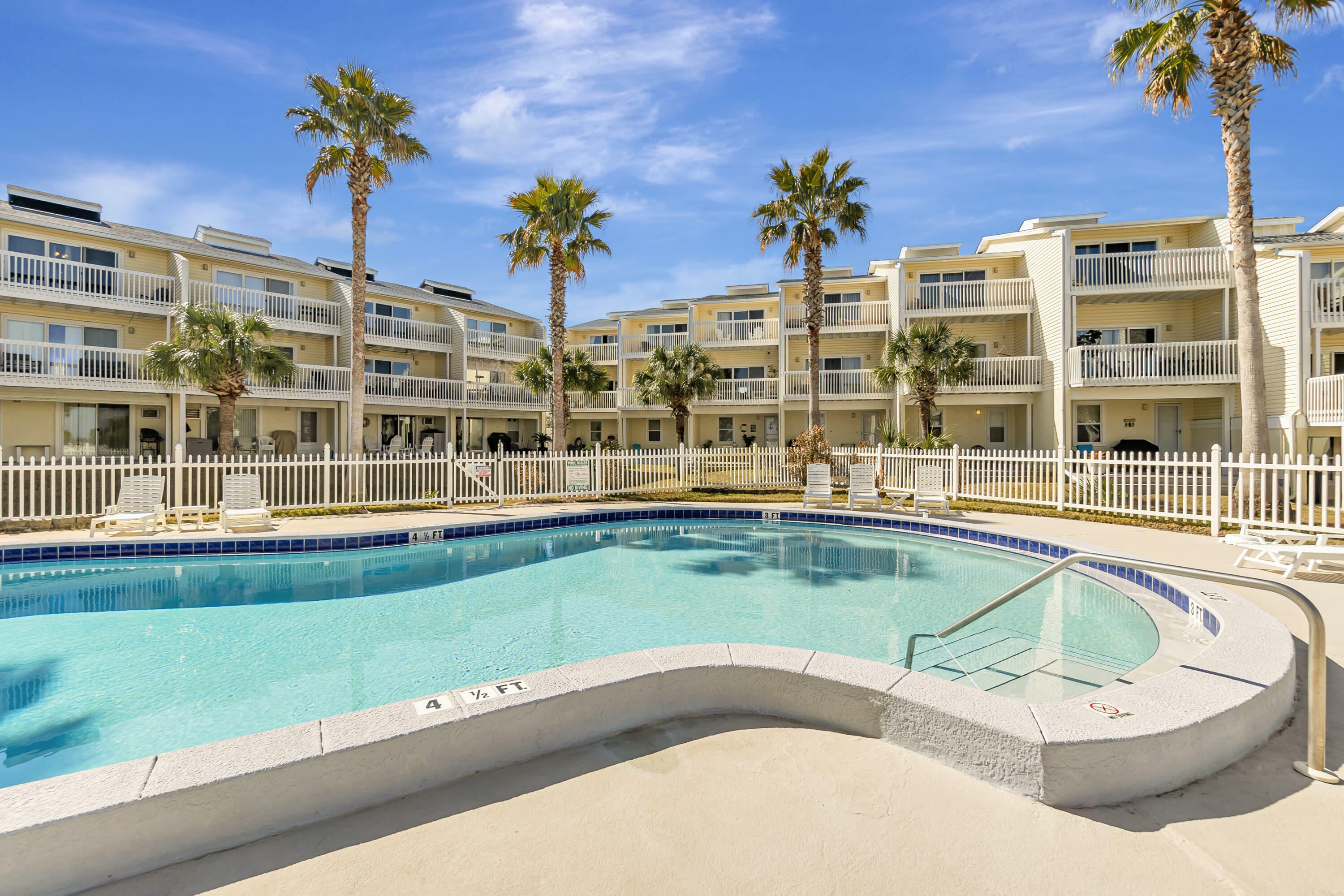 Property Photo:  1440 Paradise Point Drive Unit 21  FL 32566 