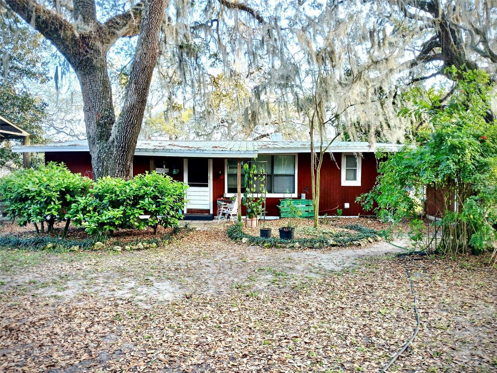 Property Photo:  19390 SE 95th Place  FL 32179 