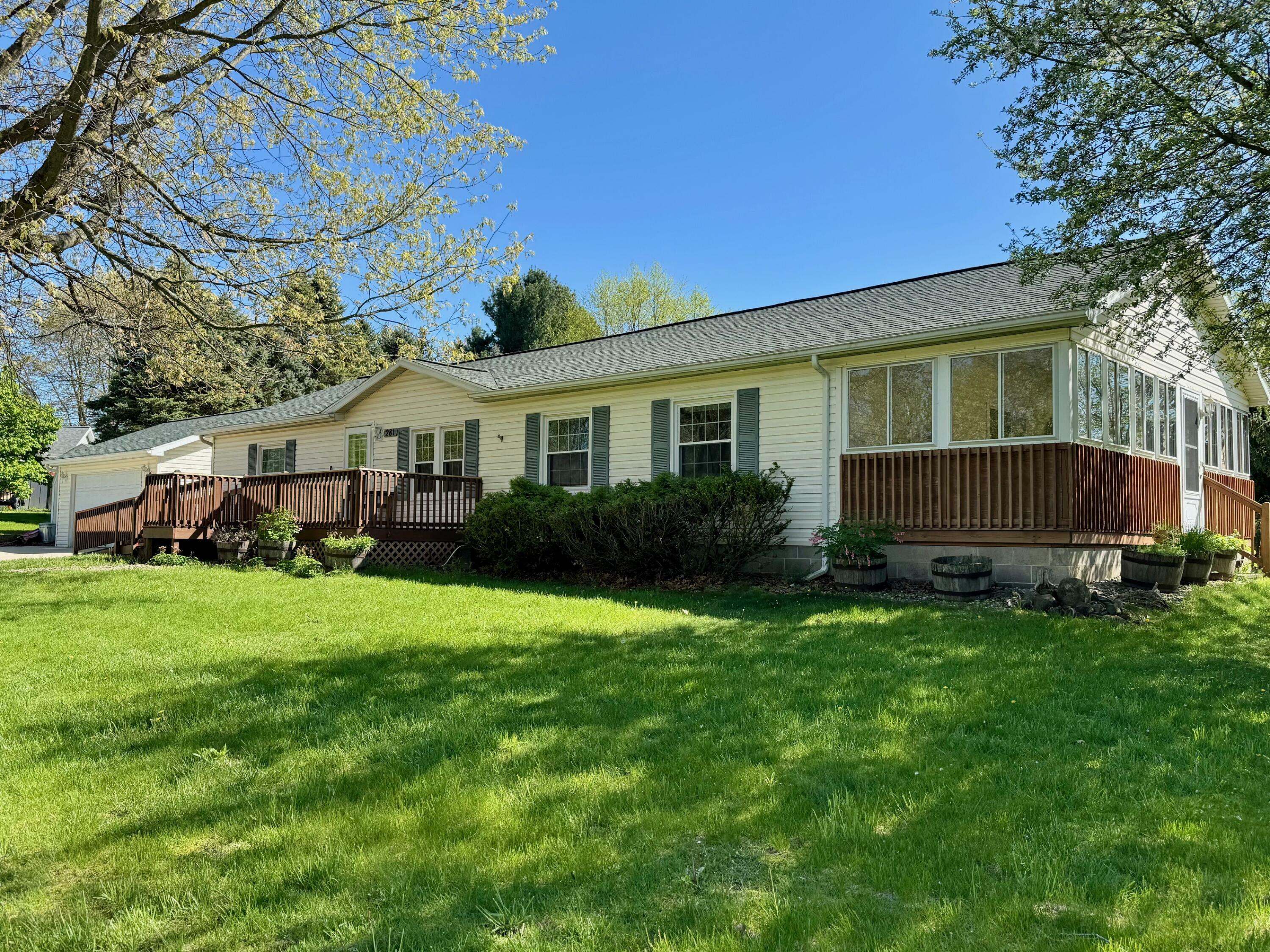 Property Photo: 281 Mirror Drive MI 49249