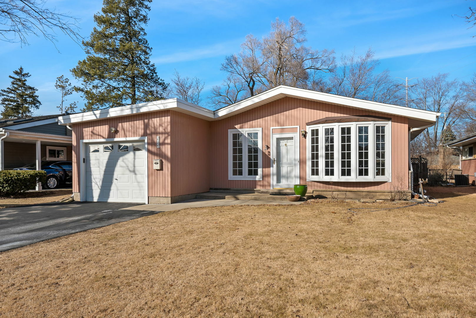 Property Photo:  234 Southgate Drive  IL 60062 