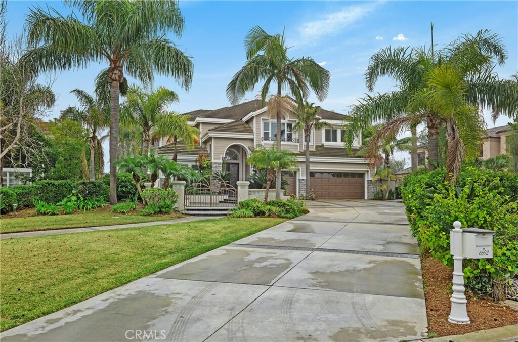 Property Photo:  6692 Alamitos Circle  CA 92648 