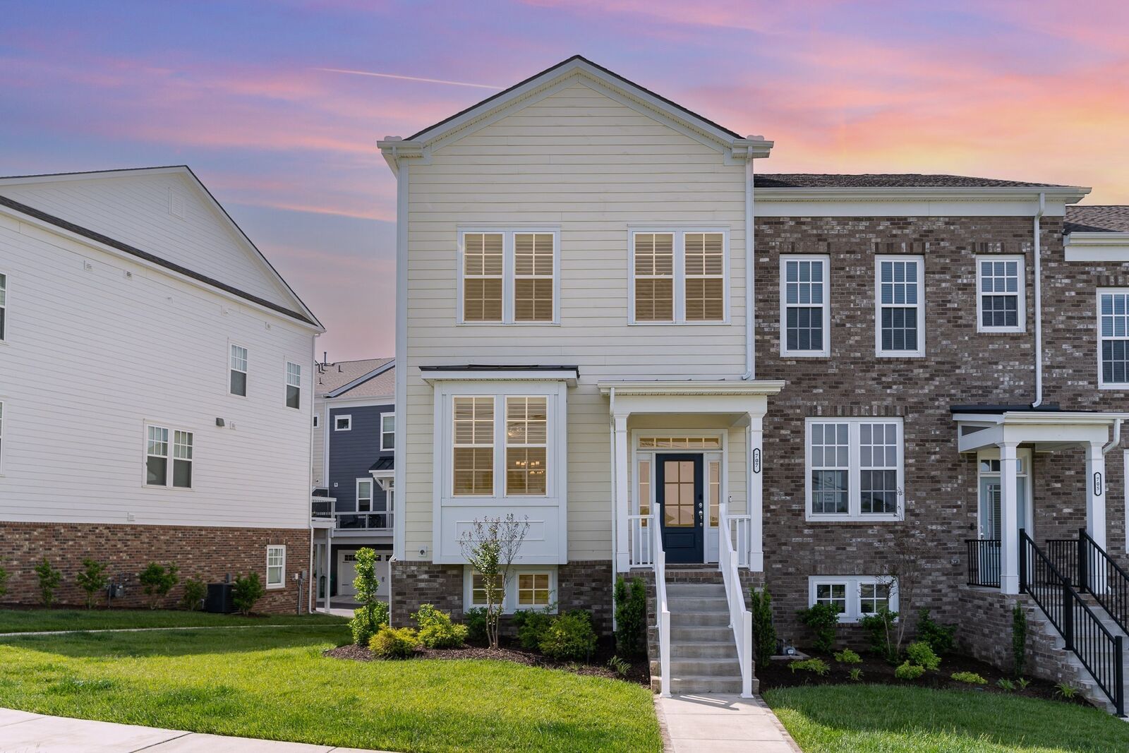 Property Photo:  707 Chard Ln  TN 37135 