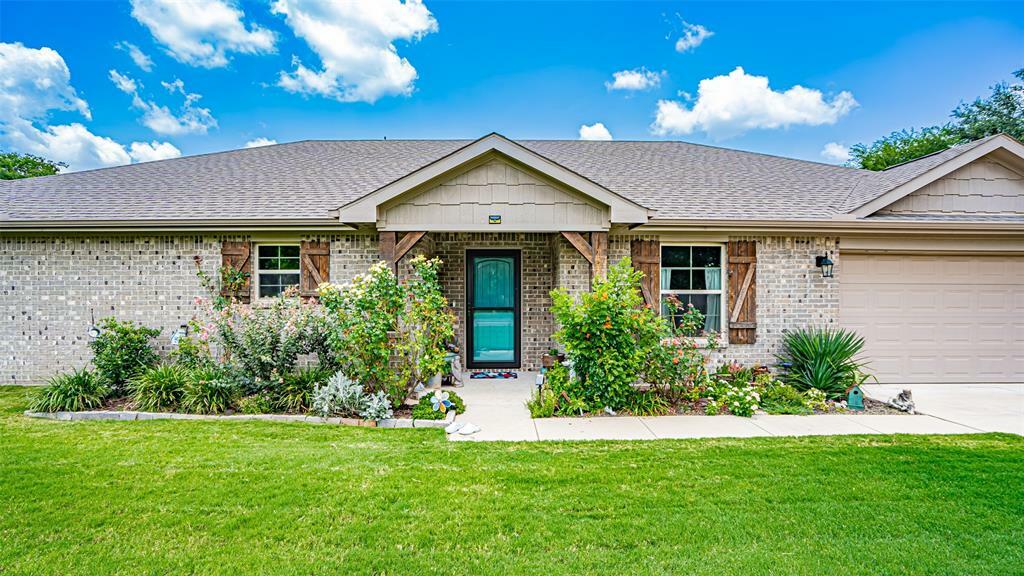 Property Photo:  1608 Cheyenne Trail  TX 76048 