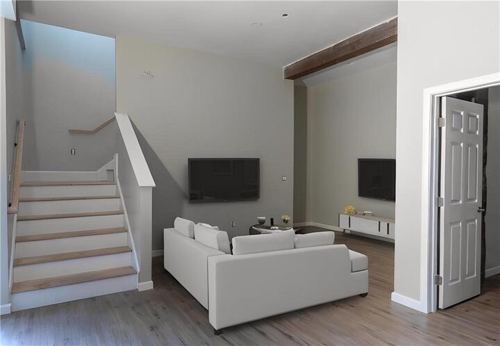 Property Photo:  124 Chestnut St 4  RI 02863 