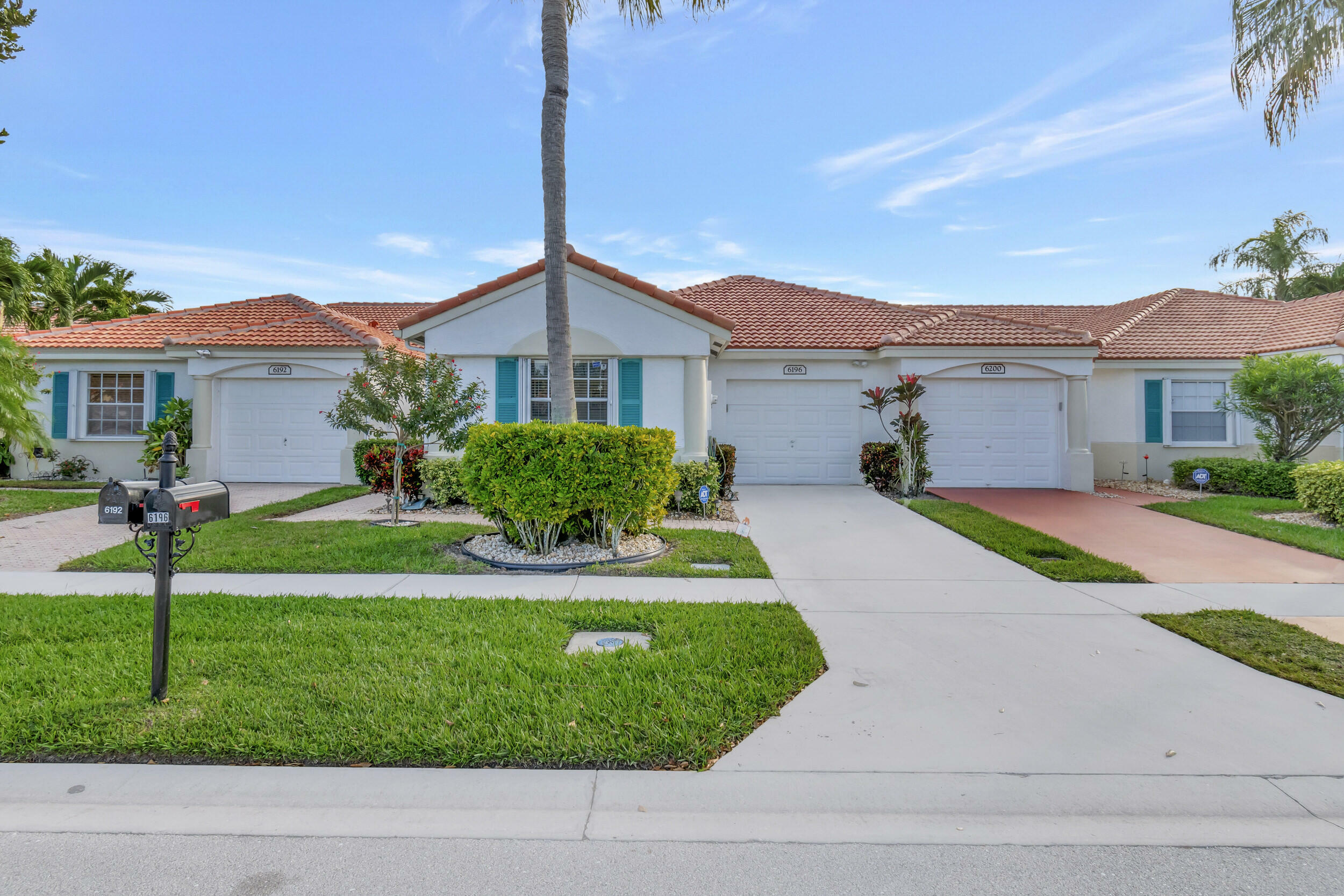 Property Photo: 6196 Floral Lakes Drive FL 33484
