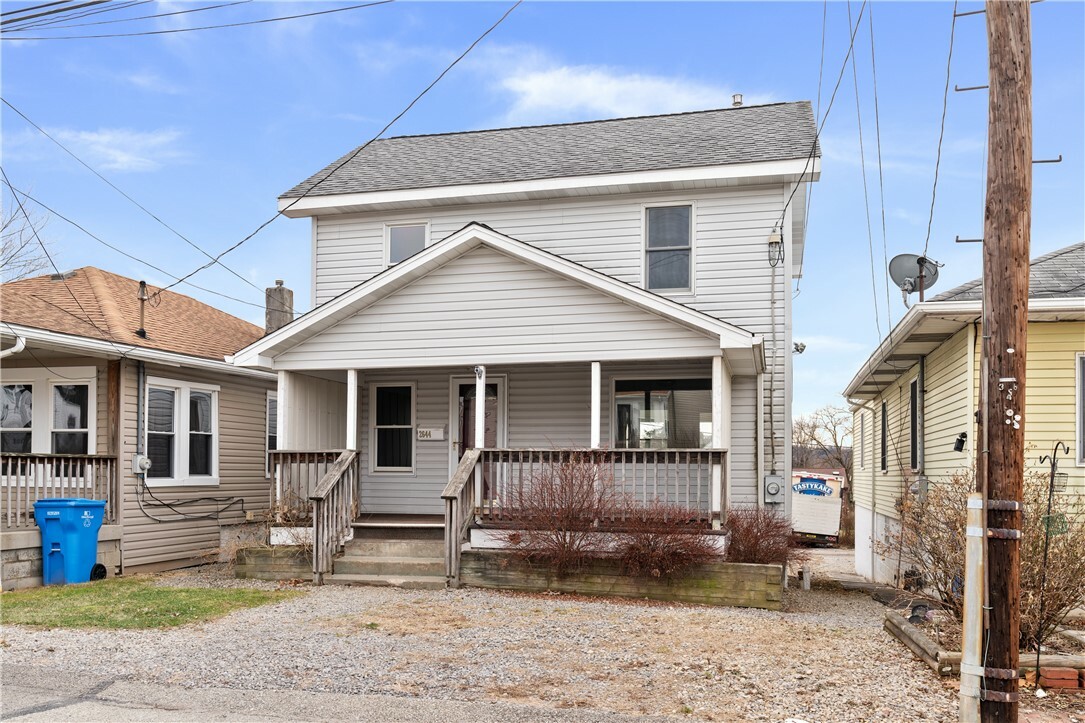 Property Photo:  2644 Chestnut St  PA 15068 