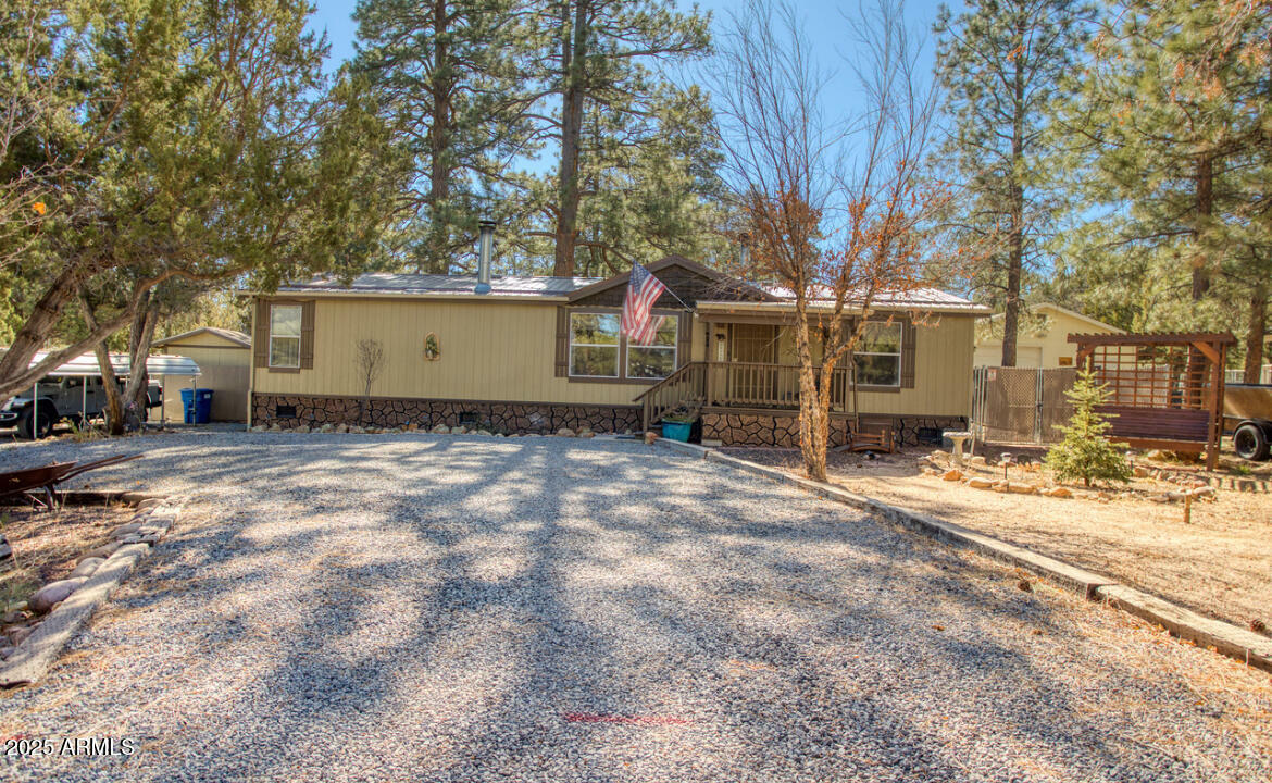 Property Photo:  1981 Rustling Pine Drive  AZ 85933 