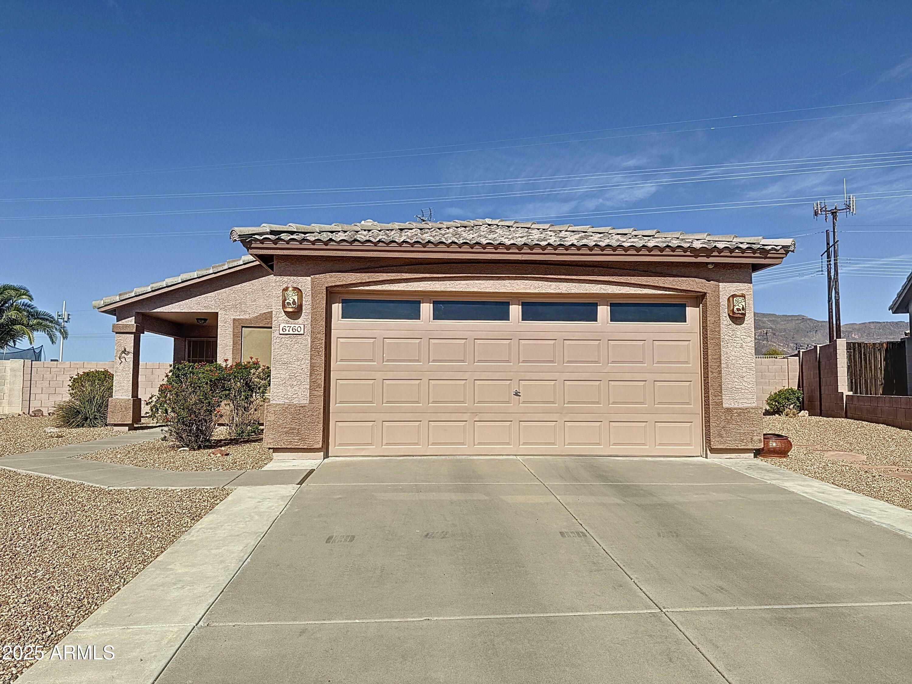 Property Photo:  6760 S Russet Sky Way  AZ 85118 