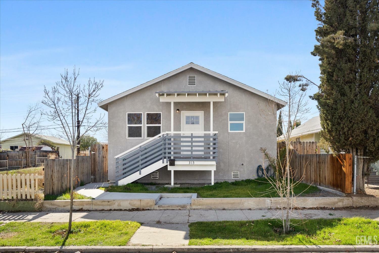 313 Woodrow Street  Taft CA 93268 photo