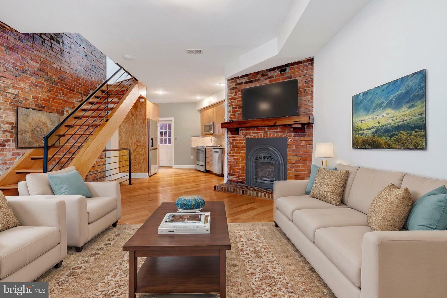 Property Photo:  1210 F Street NE  DC 20002 