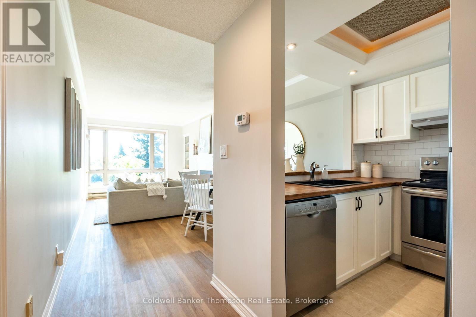 Photo de la propriété:  3311 Grandview Forest Hill Drive  ON P1H 2J5 