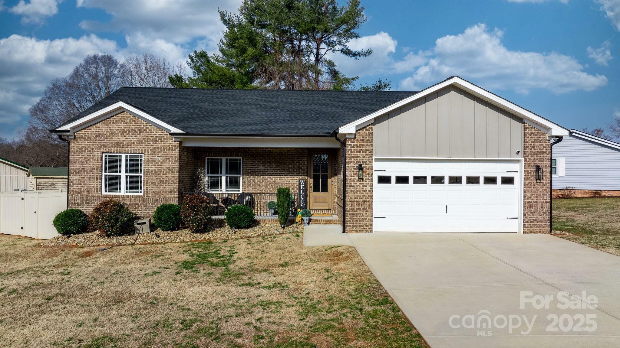 5324 Stonewood Drive  Hickory NC 28602 photo