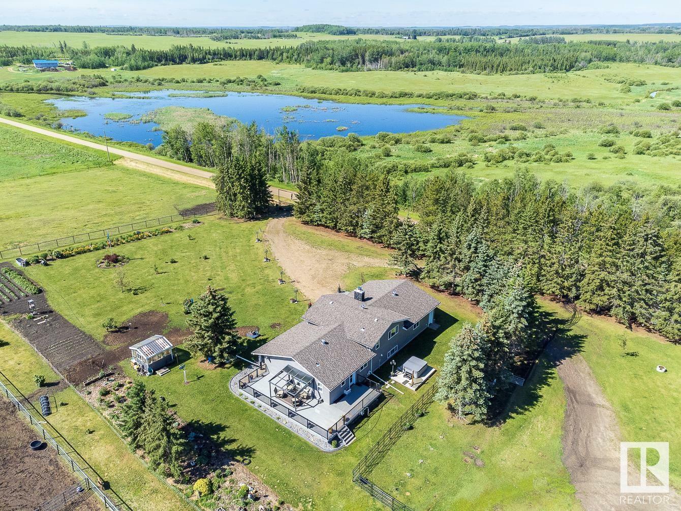 Property Photo:  51211 Rge Rd 62  AB T0E 2H0 