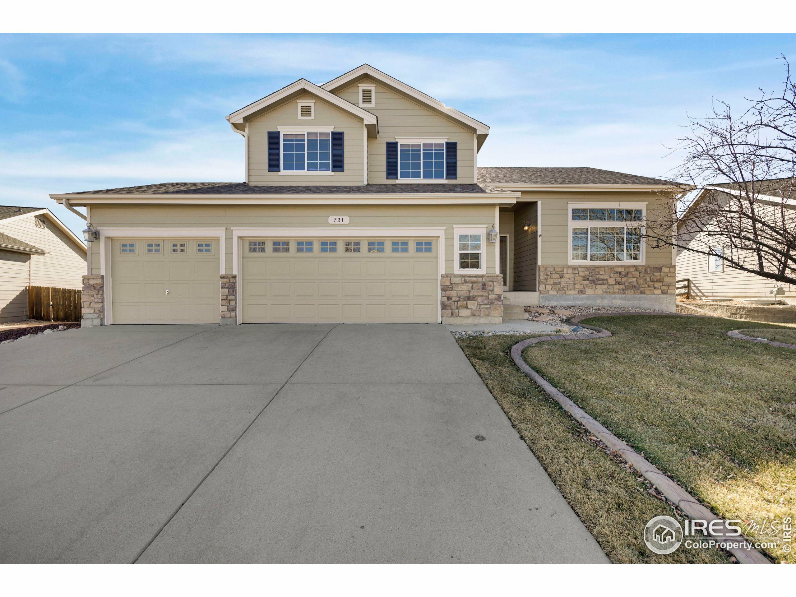 Property Photo: 721 Stonington Ln CO 80525