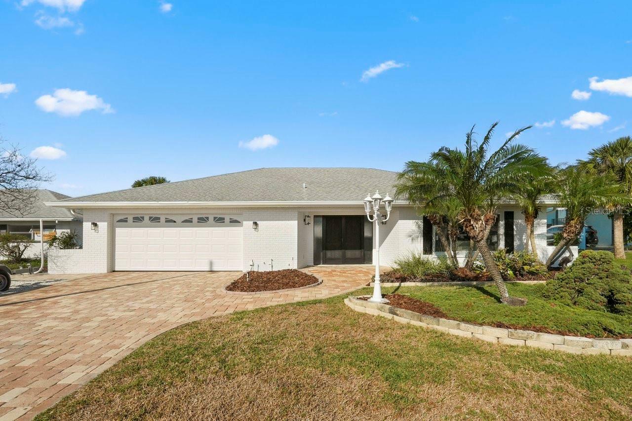 Property Photo:  6322 Cottonwood Lane  FL 33572 