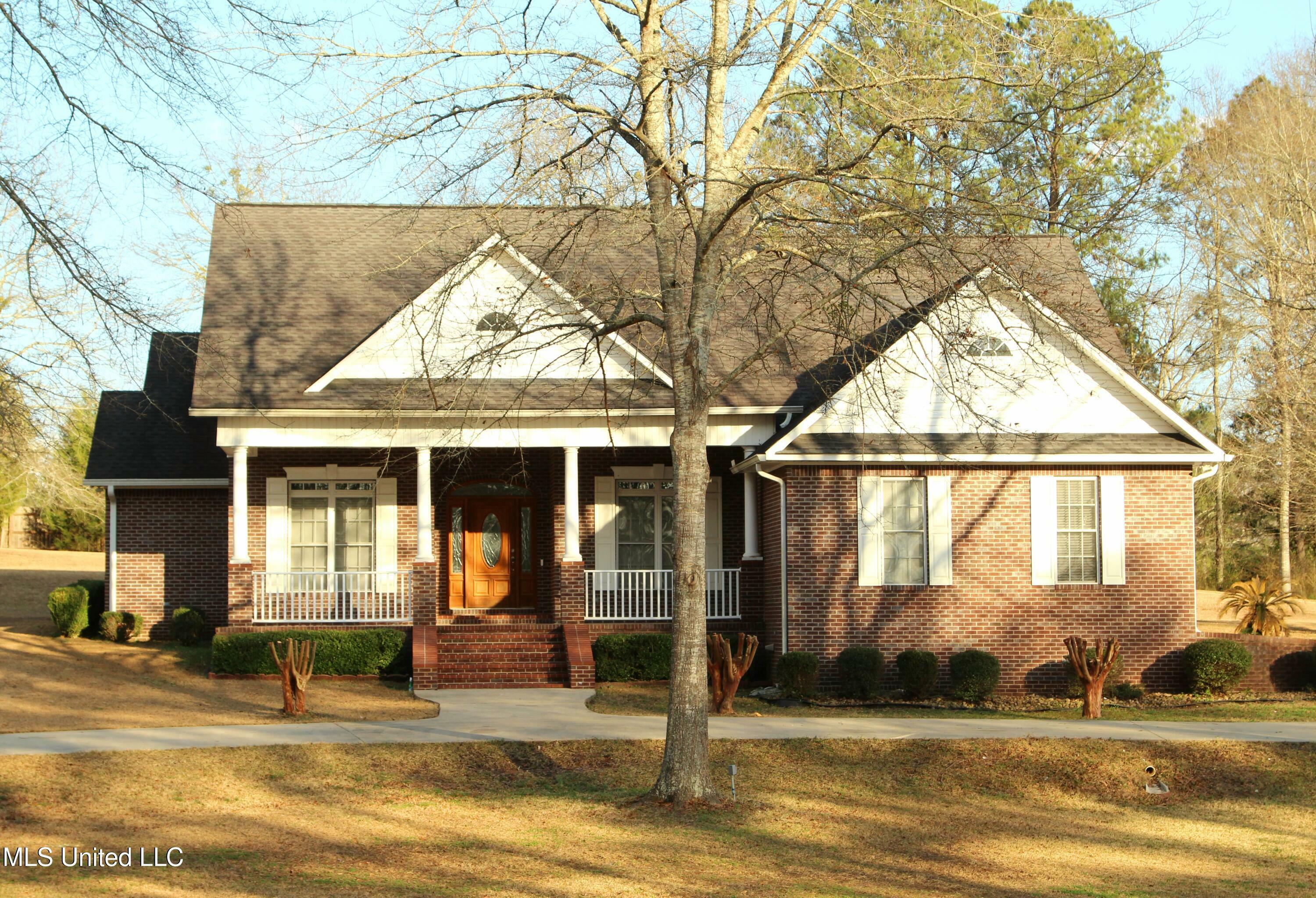 Property Photo:  767 N Hickory Road  MS 39332 