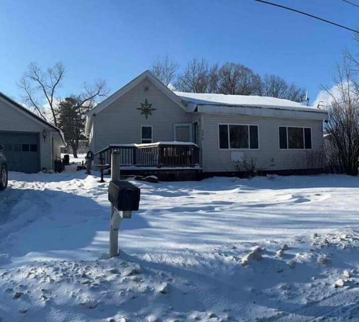Property Photo: 206 Grant Street MI 48654
