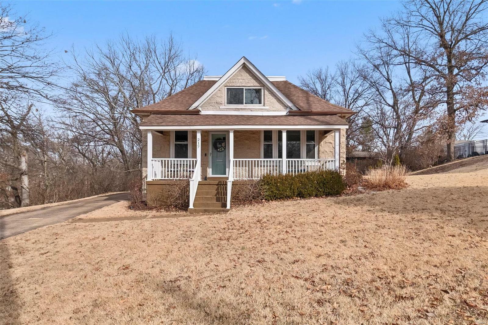 Property Photo:  217 W Thornton Avenue  MO 63119 