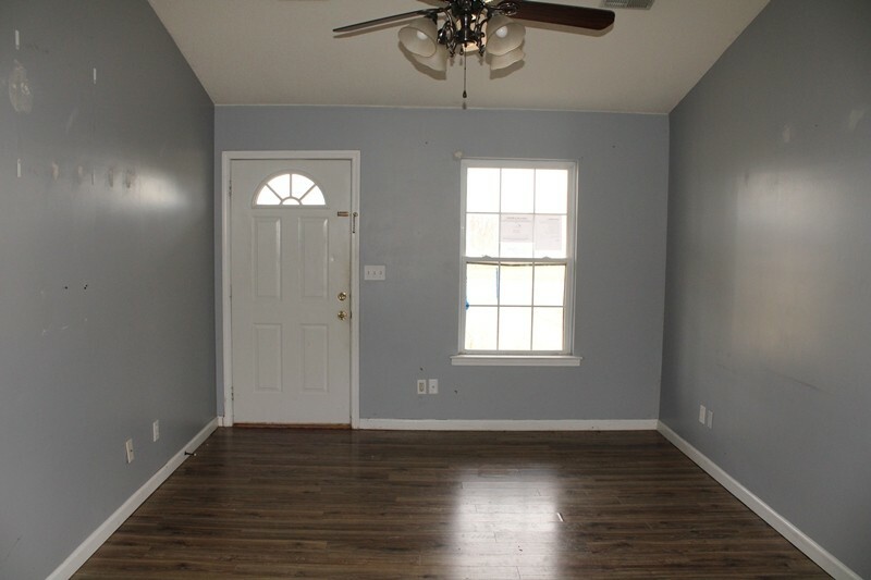 Property Photo: 2819 Rome Ln TN 37040