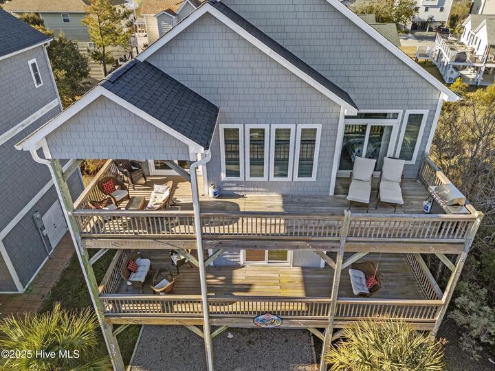 Property Photo: 317 Oceanaire Lane NC 28445