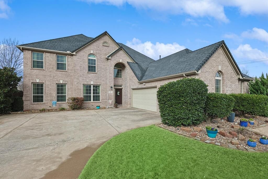 Property Photo:  500 Ironwood Drive  TX 76248 