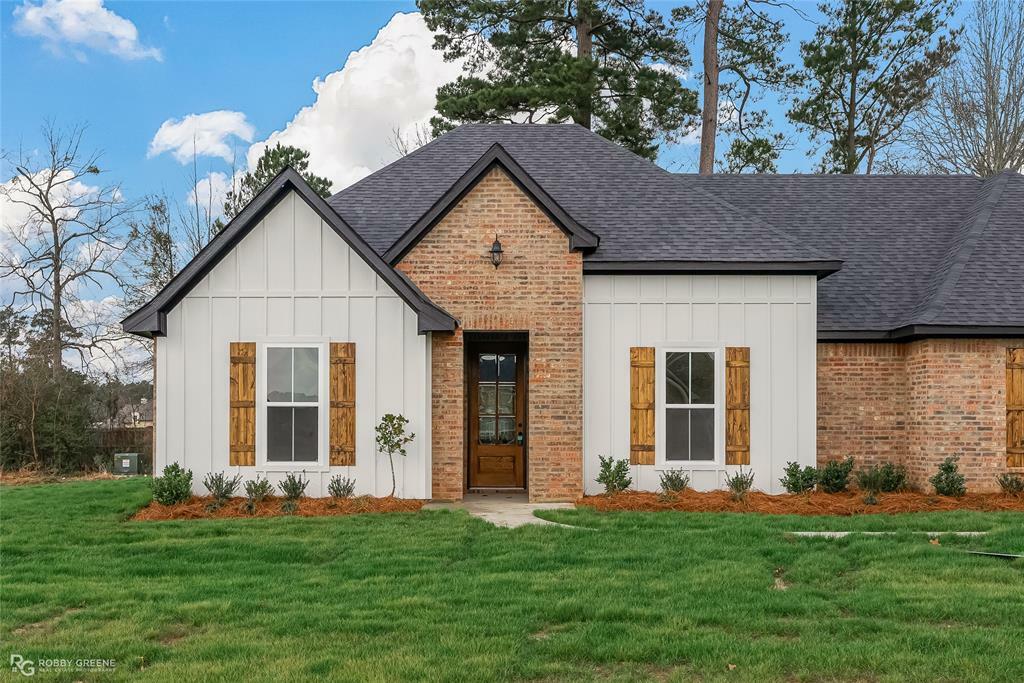 Property Photo: 211 Marble Place LA 71037