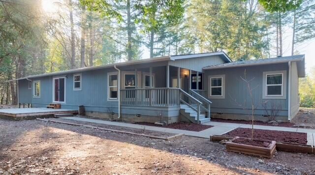 Property Photo: 201 Kirkham Road OR 97523