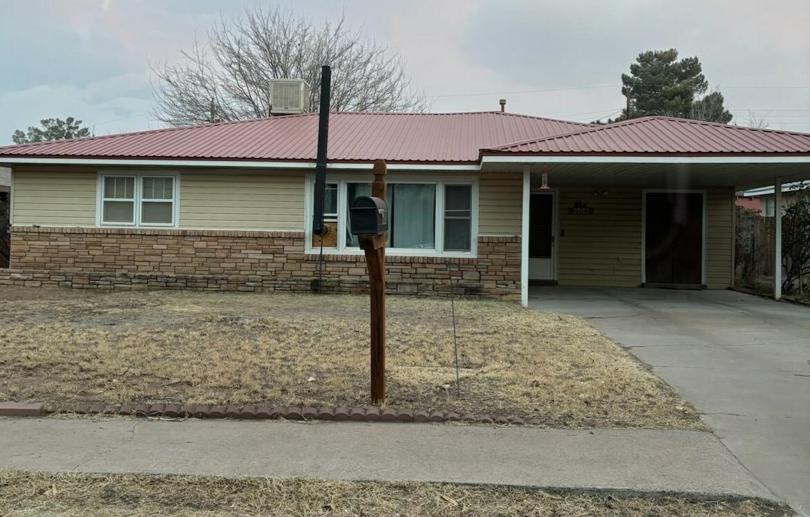 Property Photo:  803 Old Mescalero Rd  NM 88352 