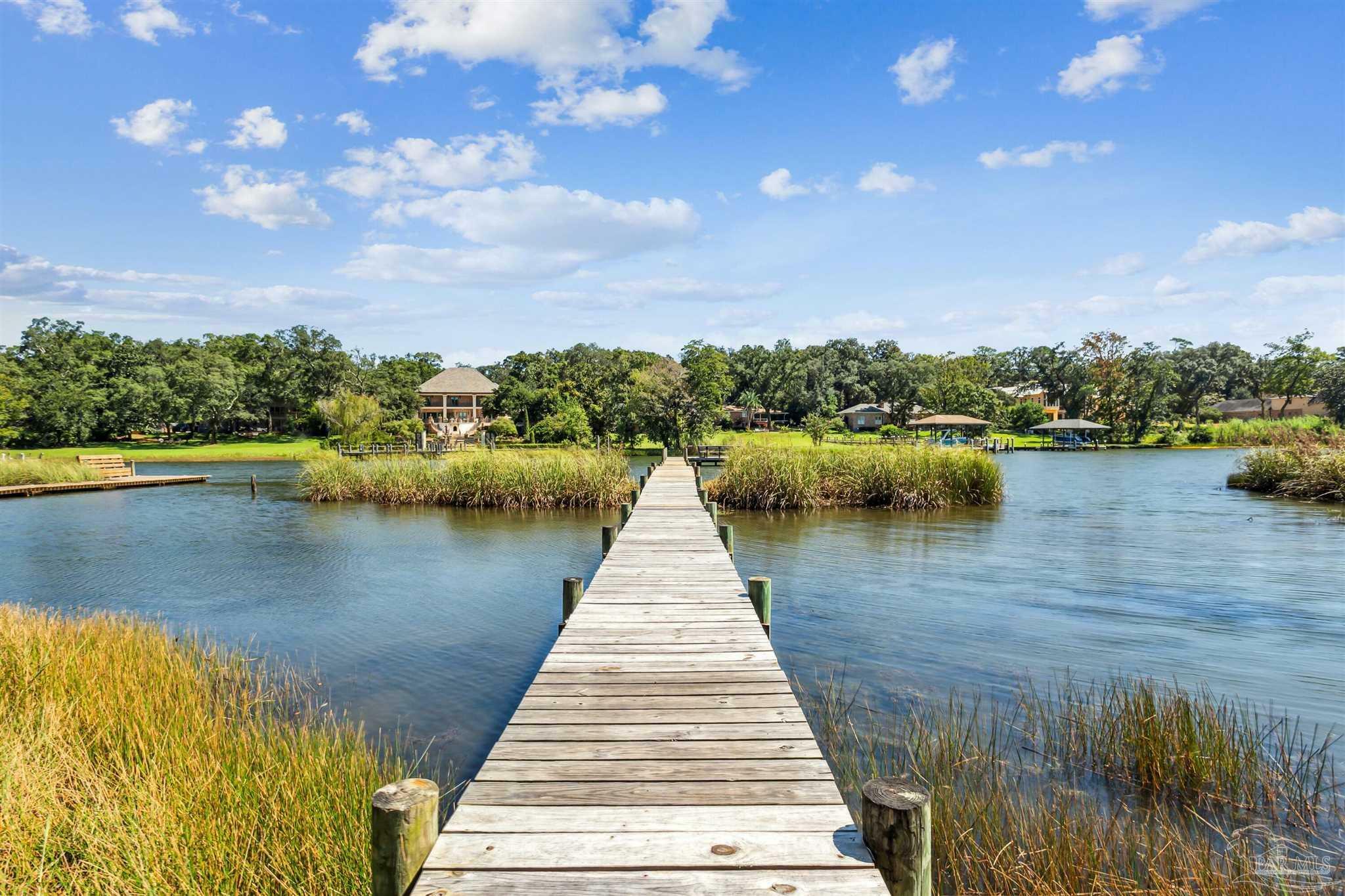 Property Photo: 4000 Menendez Dr FL 32503