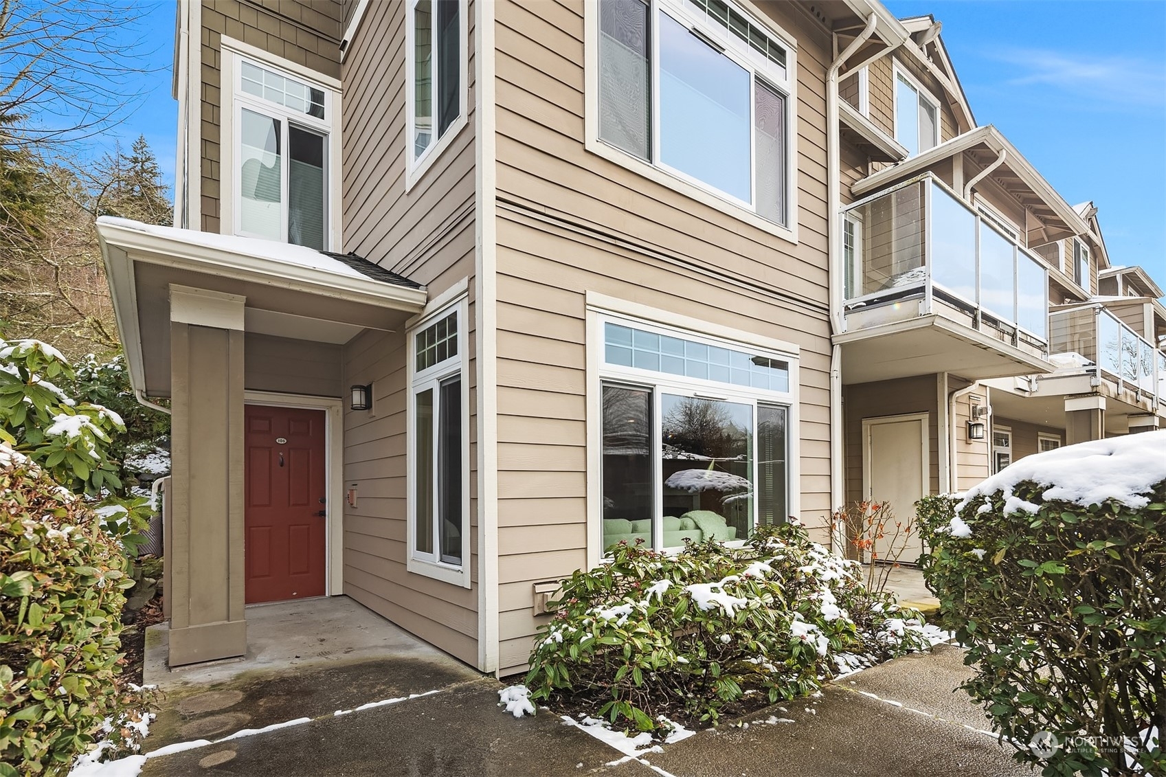 Property Photo:  3500 E Lake Sammamish Parkway SE #2-106  WA 98075 