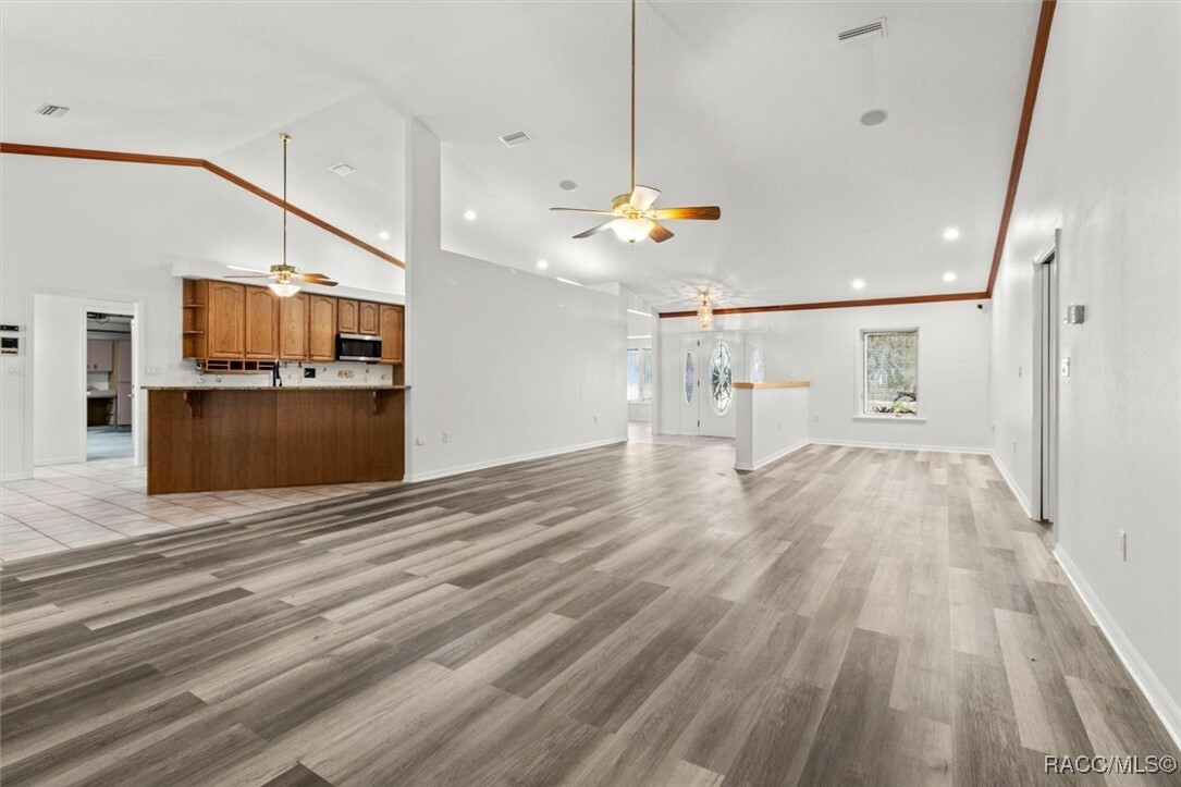 Property Photo: 4610 W Southern Street FL 34461