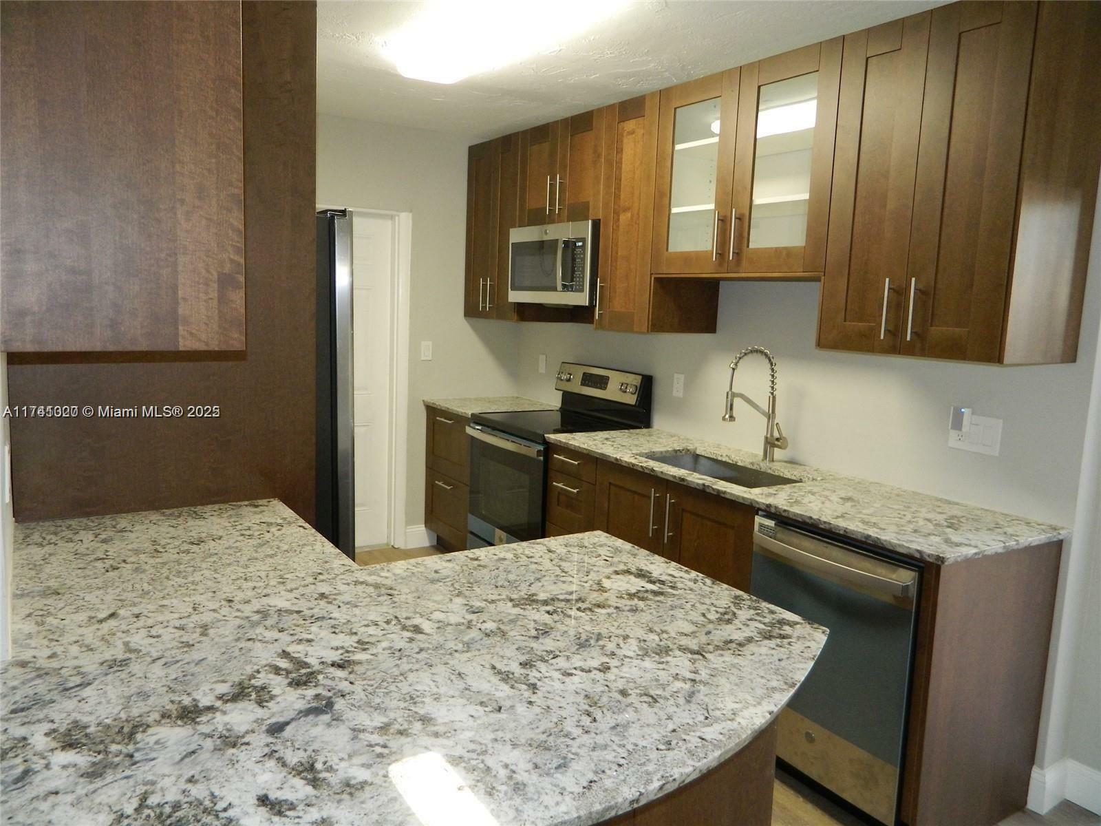 Property Photo:  321 NE 58th St  FL 33334 